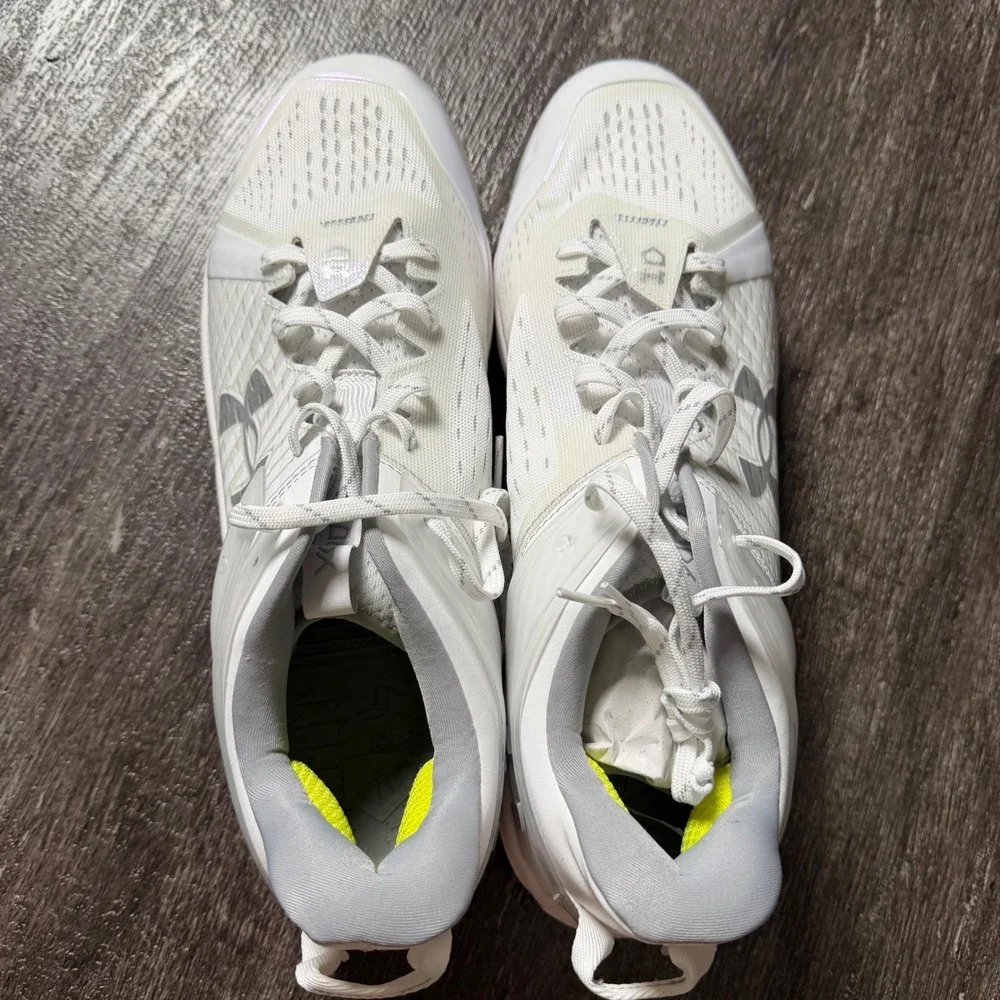 Under Armour Harper 7 Low Elite TPU Baseball Cleats Mens 15 White Iridescent